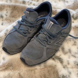 10W New Balance Tennis Shoes